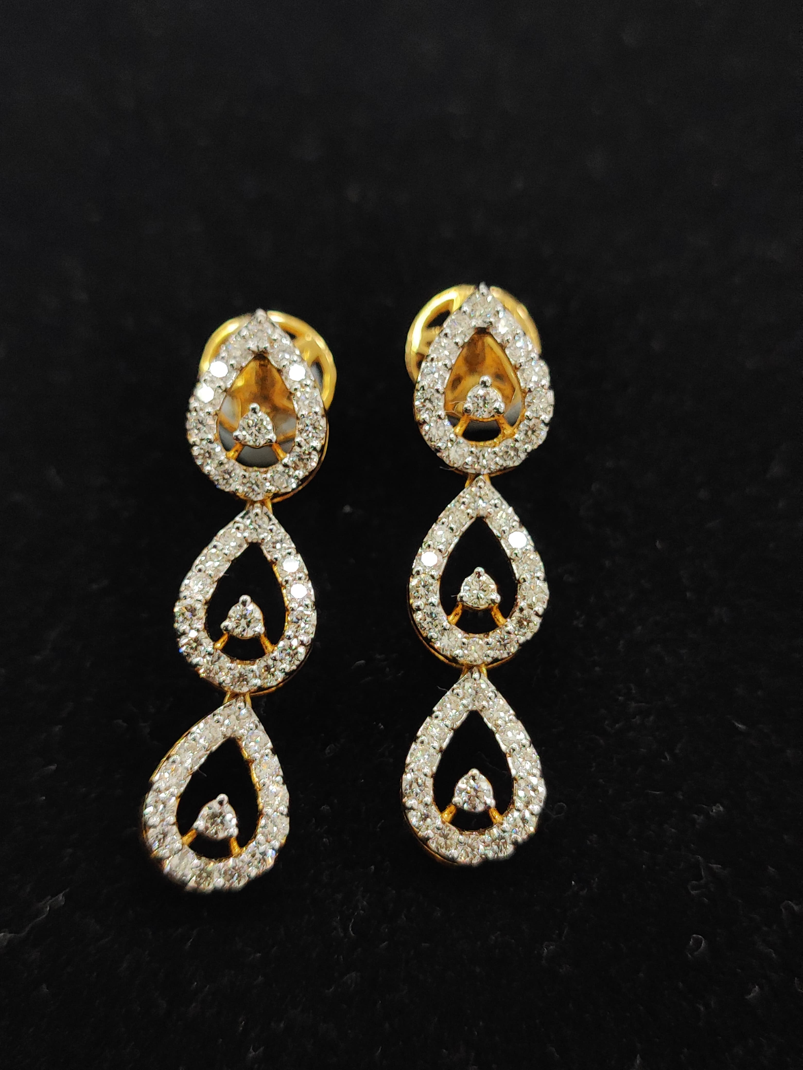 Glittering Glamour Earrings